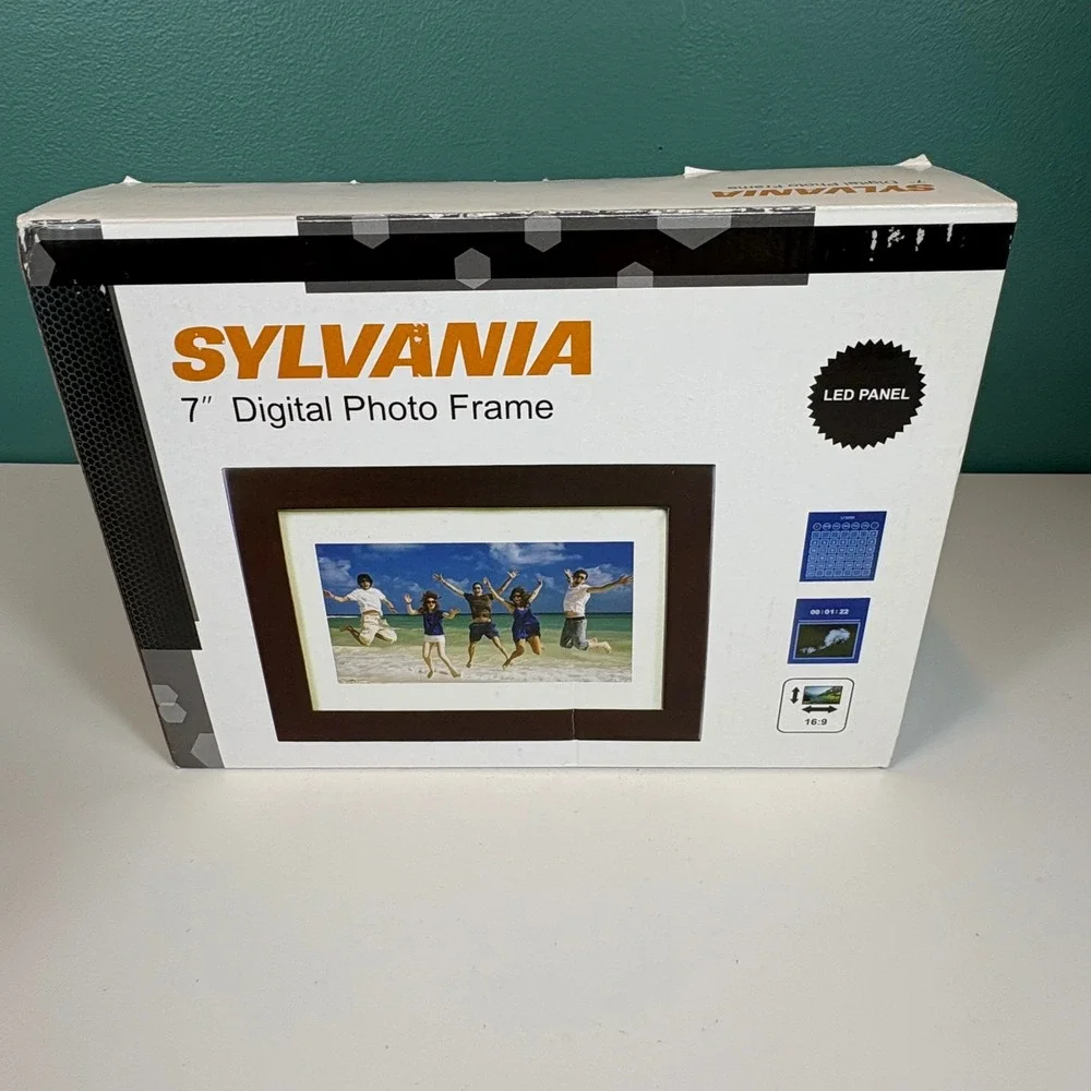 Sylvania 7